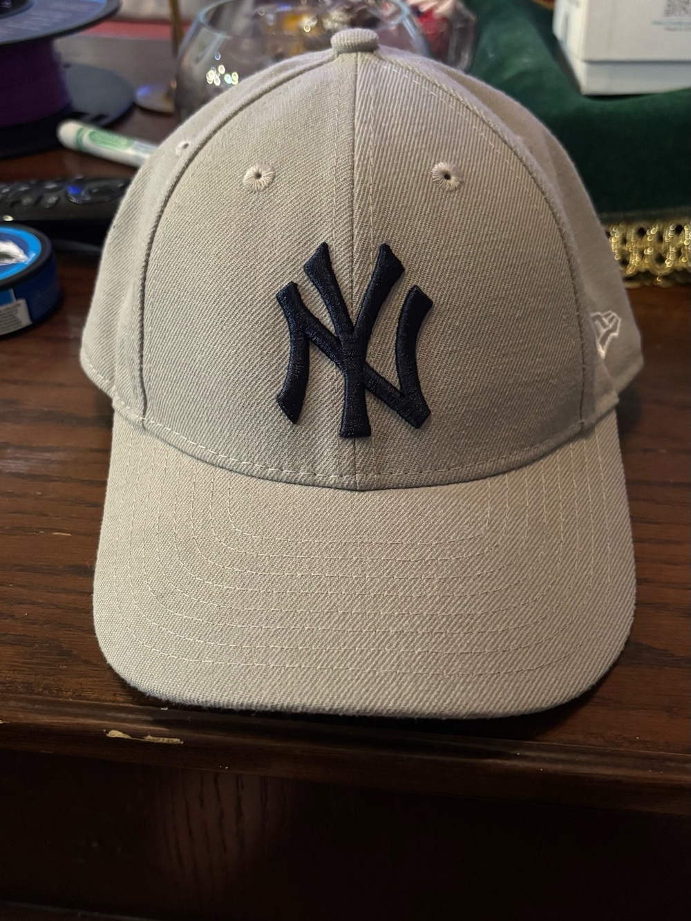New Era New York Yankees 9FORTY Youth Gray Navy Adjustable Snapback Hat Cap